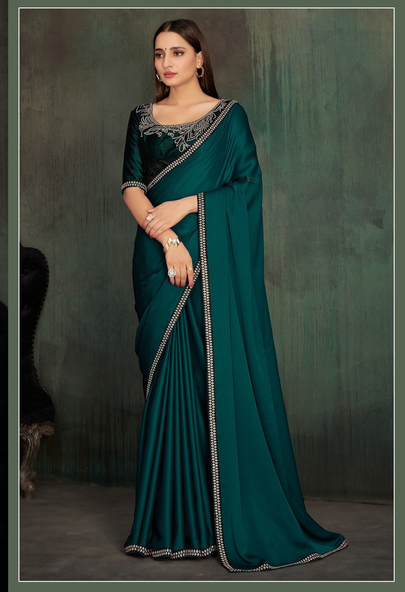 Rama Georgette Stone Work Saree With Blouse